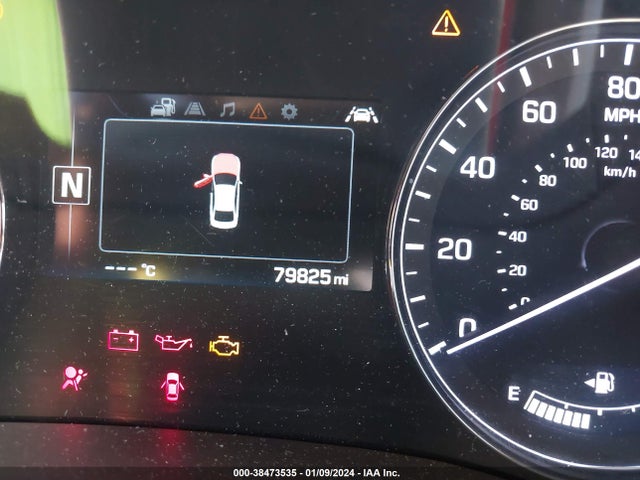 Genesis G80 3.8 2017 KMHGN4JE0HU180923 Image 14