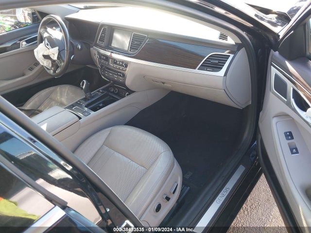 Genesis G80 3.8 2017 KMHGN4JE0HU180923 Image 5