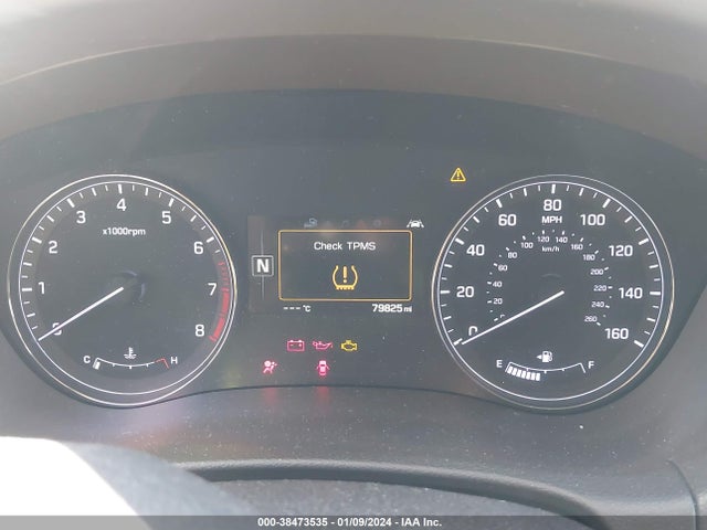 Genesis G80 3.8 2017 KMHGN4JE0HU180923 Image 7
