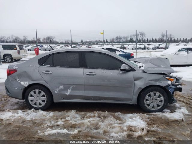 3KPA24AD8ME427334 KIA RIO S