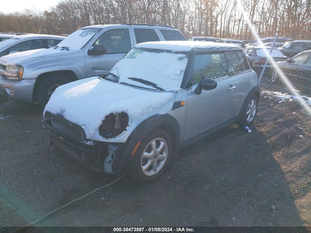 2007 MINI COOPER WMWMF33507TL77314 Photo 1