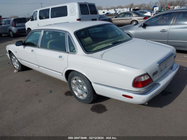 2001 JAGUAR XJ SAJDA24C21LF22454 Photo 2