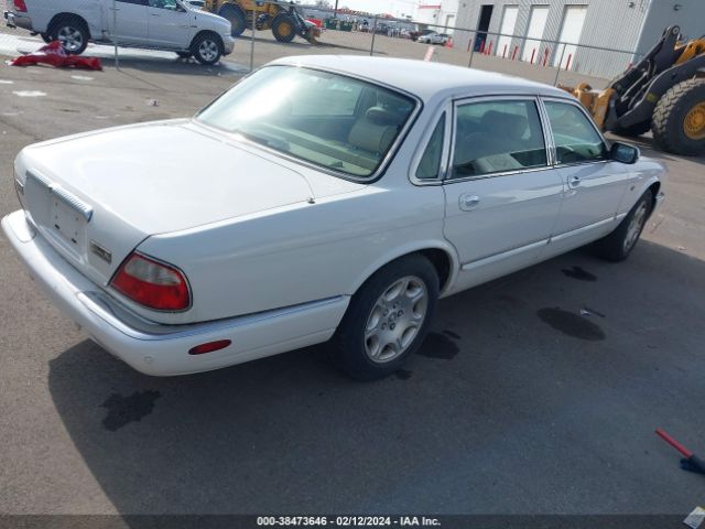 2001 JAGUAR XJ SAJDA24C21LF22454 Photo 3