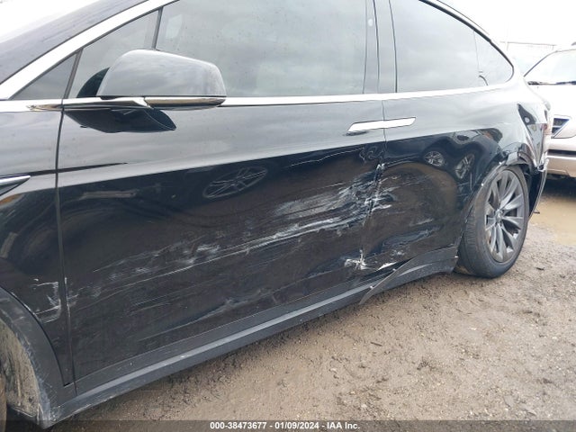 5YJXCAE26JF100239 Tesla Model X 100d/75d/p100d