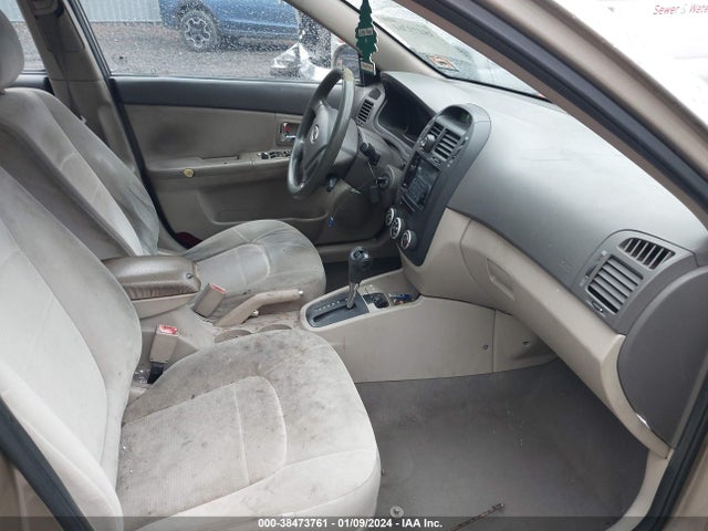 2009 KIA SPECTRA EX VIN: KNAFE222095587741