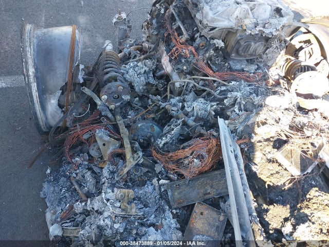 2014 JAGUAR XJ SAJWJ1CDXE8V62929 Photo 6