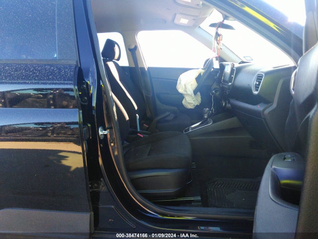 2020 HYUNDAI VENUE SE VIN: KMHRB8A36LU028404