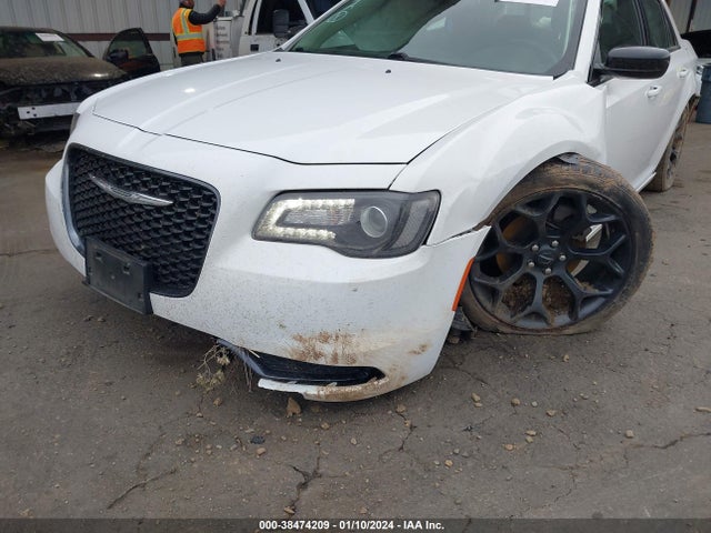 Chrysler 300 Touring 2019 2C3CCAAG1KH582554 Image 6