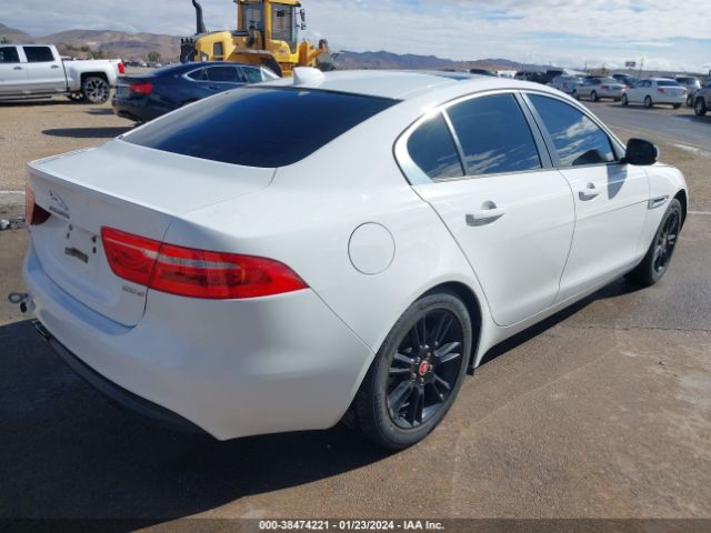 SAJAD4BN5HA952878 Jaguar XE