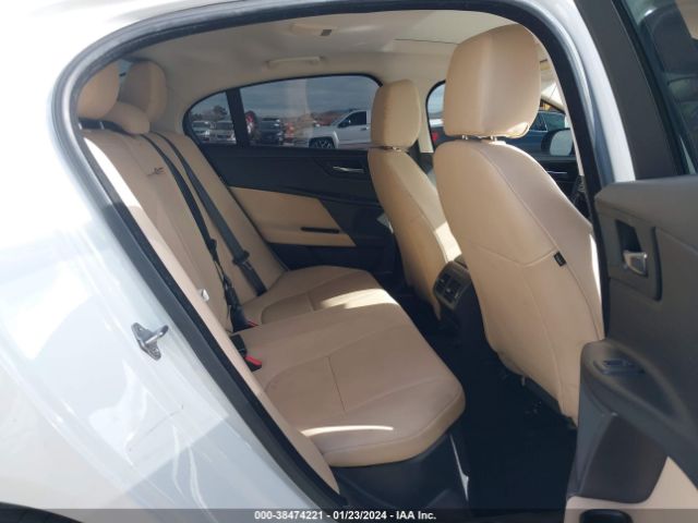 SAJAD4BN5HA952878 Jaguar XE