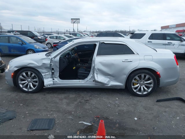 Chrysler 300 Limited 2020 2C3CCAEG6LH127940 Image 14