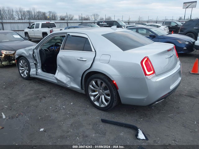 Chrysler 300 Limited 2020 2C3CCAEG6LH127940 Image 3