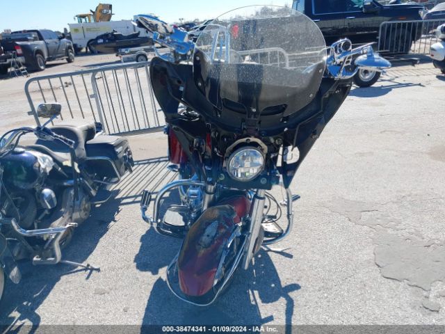 2015 INDIAN MOTORCYCLE CO. CHIEFTAIN 56KTCAAAXF3320686 Photo 4