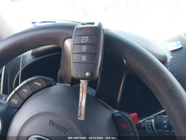 KNDJN2A20J7546601 KIA Soul !
