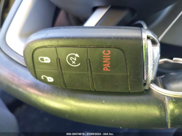 2019 JEEP COMPASS 3C4NJDCB7KT621071 Photo 10