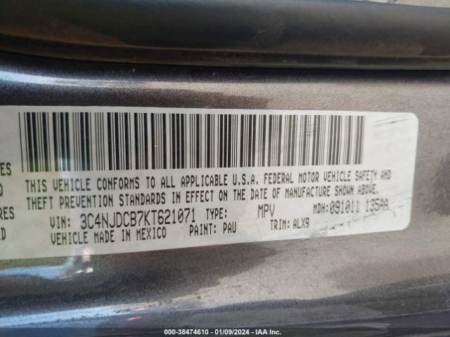 2019 JEEP COMPASS 3C4NJDCB7KT621071 Photo 8