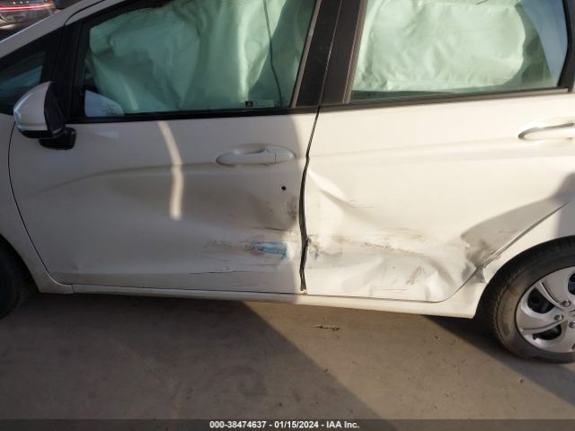 3HGGK5H43JM734807 Honda FIT LX