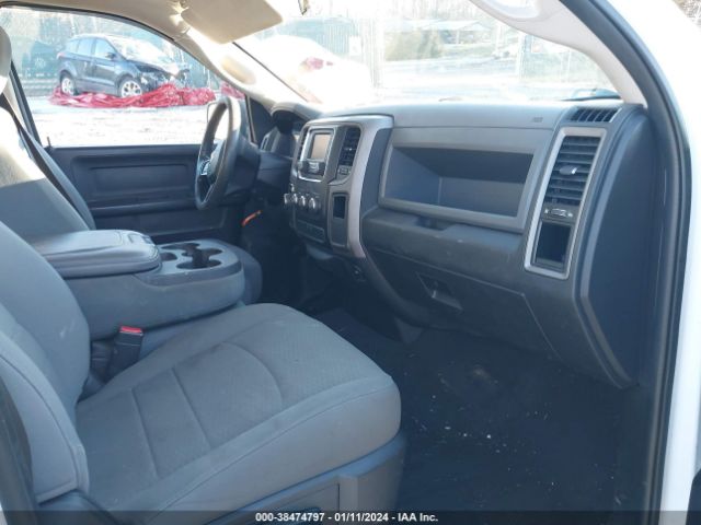 1C6RR7FGXJS335922 RAM 1500 Tradesman Quad Cab 4x4 6'4 Box