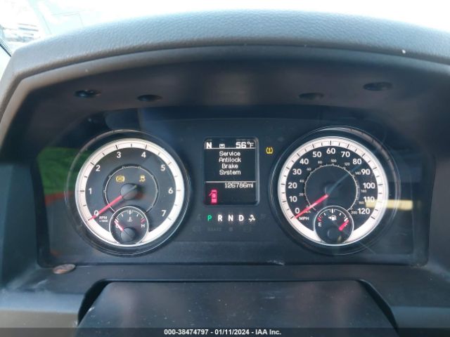 1C6RR7FGXJS335922 RAM 1500 Tradesman Quad Cab 4x4 6'4 Box
