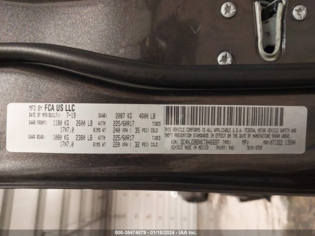 3C4NJDBBXKT846697 Jeep Compass Latitude 4x4
