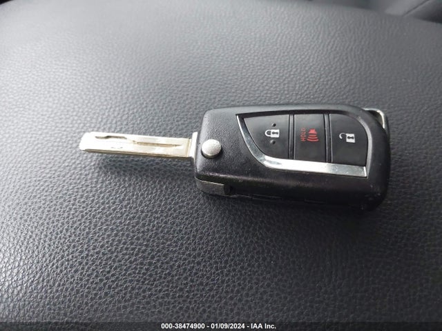 Toyota RAV4 LE 2019 2T3H1RFVXKW036266 Image 11