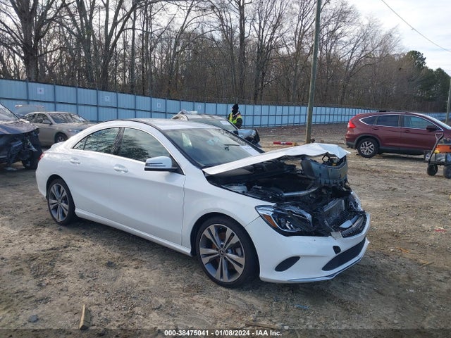 Mercedes-Benz CLA 250 2019 WDDSJ4EB5KN737200 Image 1
