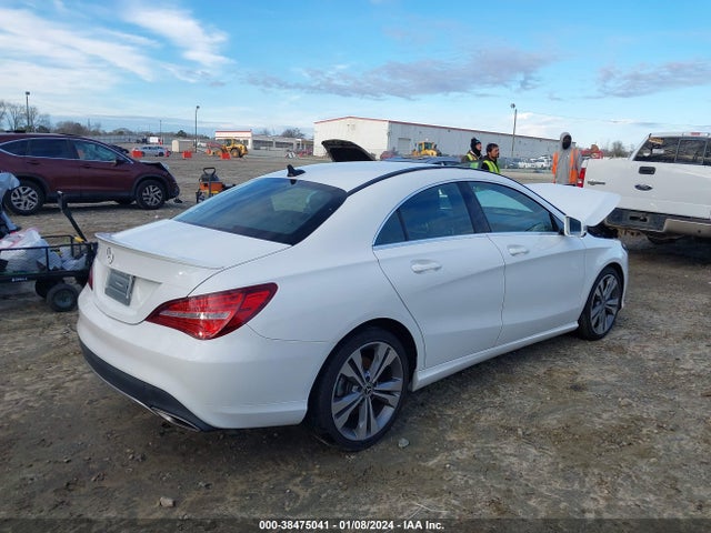 Mercedes-Benz CLA 250 2019 WDDSJ4EB5KN737200 Image 4