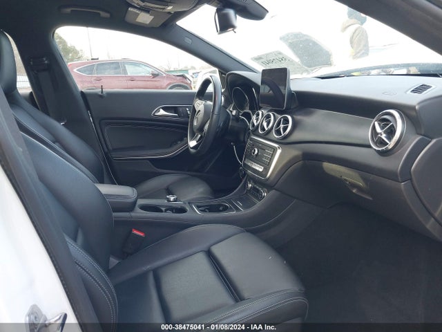 Mercedes-Benz CLA 250 2019 WDDSJ4EB5KN737200 Image 5