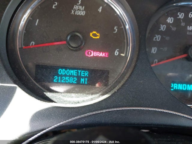 2007 GMC YUKON DENALI VIN: 1GKFK63807J363447