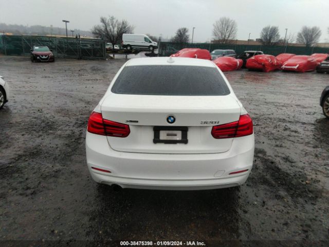 WBA8E5G31HNU43285 BMW 320i Xdrive