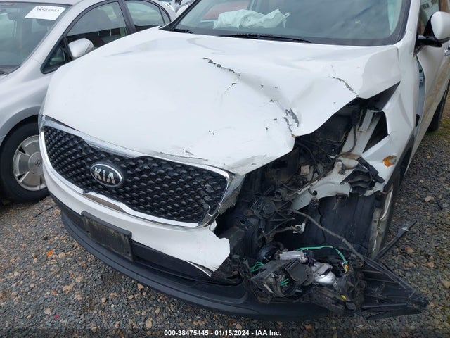 2016 KIA SORENTO 3.3L LX VIN: 5XYPGDA52GG096942