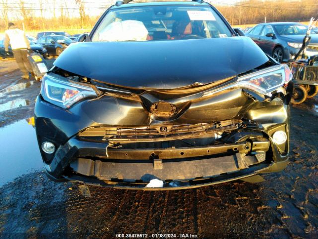 JTMDJREV9JD223655 Toyota Rav4 Hybrid Limited