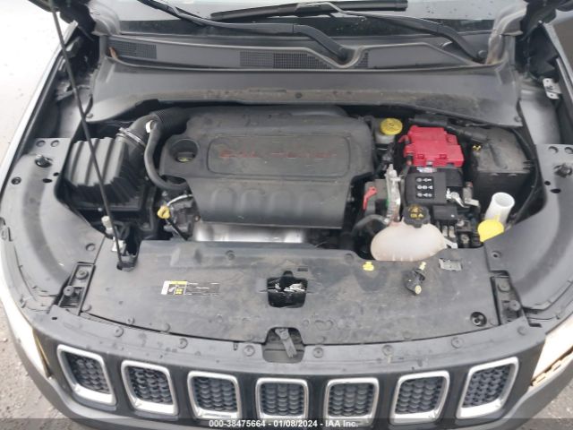 3C4NJCBBXMT518354 Jeep Compass Latitude Fwd