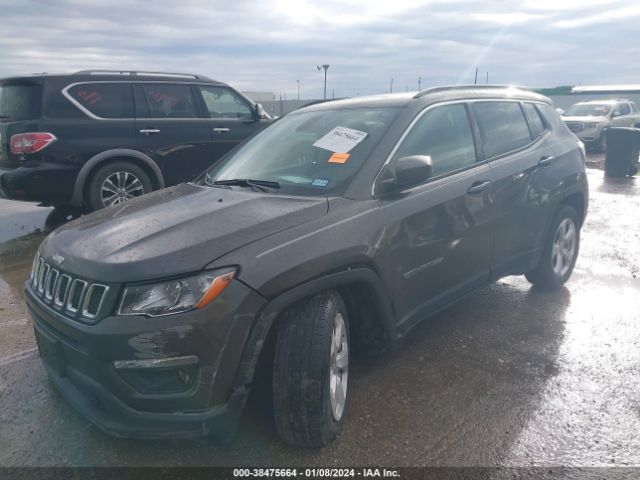 3C4NJCBBXMT518354 Jeep Compass Latitude Fwd