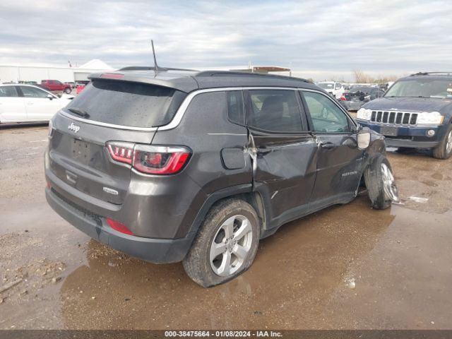 3C4NJCBBXMT518354 Jeep Compass Latitude Fwd