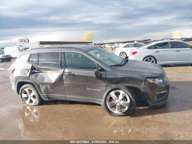 3C4NJCBBXMT518354 Jeep Compass Latitude Fwd