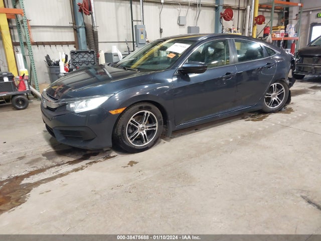 Honda Civic Lx 2018 2HGFC2F56JH548728 Image 2