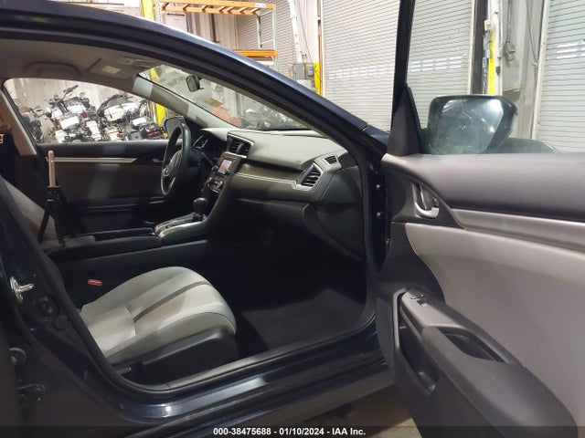 Honda Civic Lx 2018 2HGFC2F56JH548728 Image 5