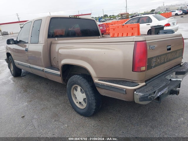1997 CHEVROLET C/K 1500 2GCEC19R3V1237839 Photo 2