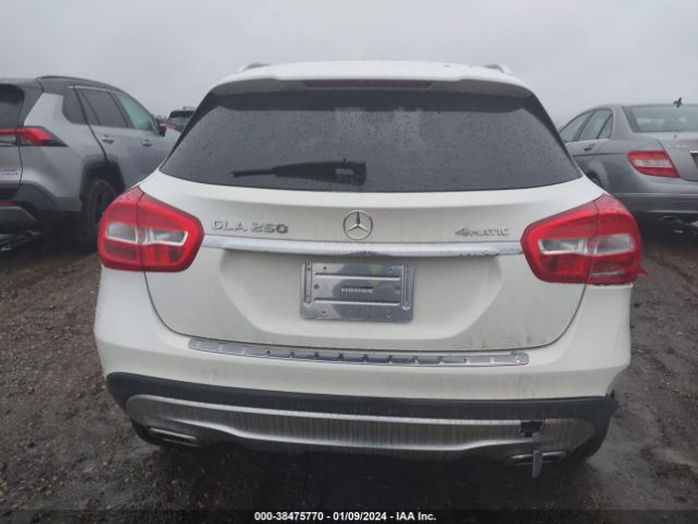 WDCTG4GB4HJ318775 Mercedes-Benz Gla 250 4matic