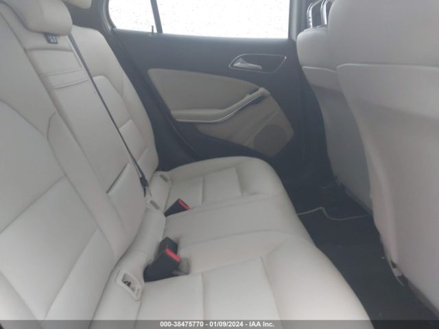 WDCTG4GB4HJ318775 Mercedes-Benz Gla 250 4matic