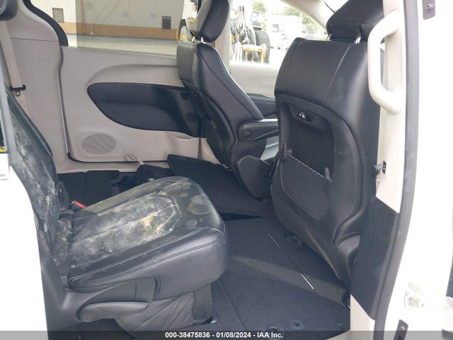 Chrysler Pacifica Touring L 2022 2C4RC1BG1NR198633 Image 8