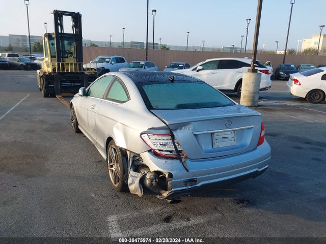 2013 MERCEDES-BENZ C 250 VIN: WDDGJ4HB8DF942282
