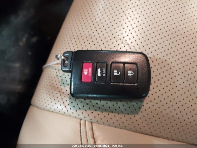 2013 Toyota Avalon Hybrid Limited მანქანა იყიდება აუქციონზე, vin: 4T1BD1EB9DU010856, აუქციონის ნომერი: 38476192