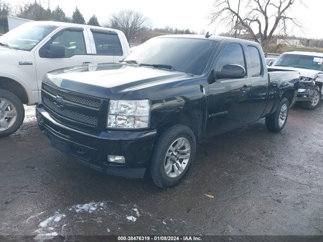 2008 CHEVROLET SILVERADO 1500 LT1 VIN: 2GCEK190681216511