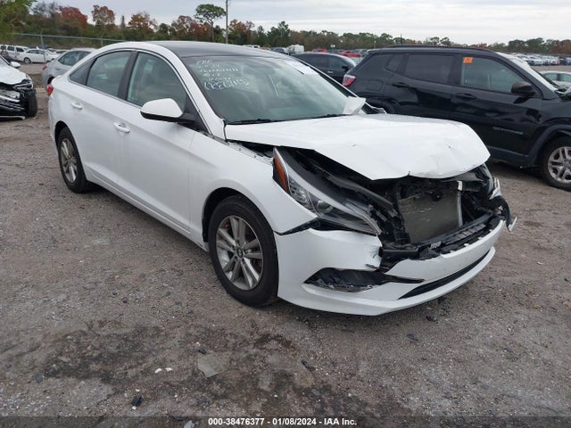 2015 HYUNDAI SONATA SE VIN: 5NPE24AF1FH138197