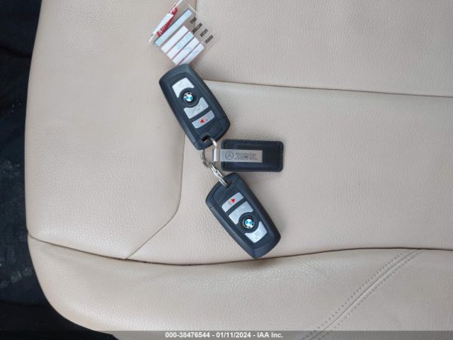 WBA8E5G37HNU44277 BMW 320i Xdrive