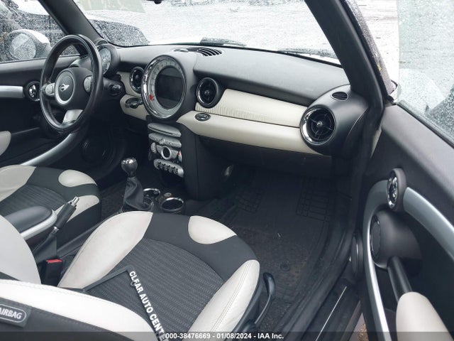 2010 MINI COOPER S WMWMF7C59ATX42362 Photo 4