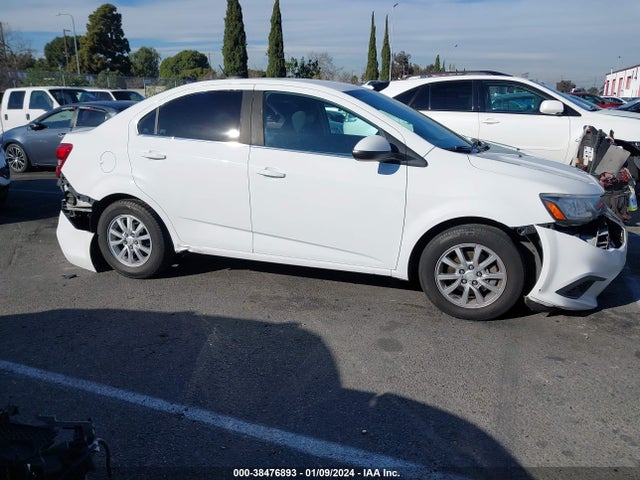 Chevrolet Sonic Lt Auto 2017 1G1JD5SG9H4104581 Image 13