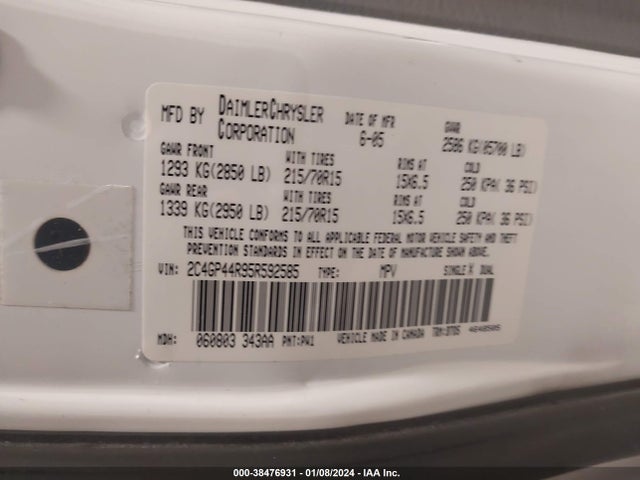 2005 CHRYSLER TOWN & COUNTRY LX VIN: 2C4GP44R95R592585